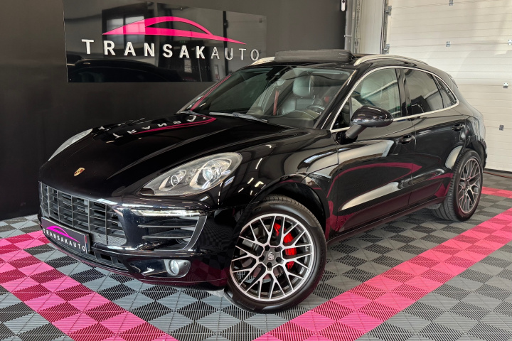 PORSCHE MACAN