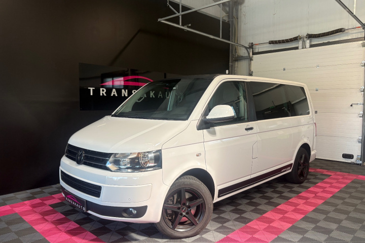VOLKSWAGEN TRANSPORTER COMBI
