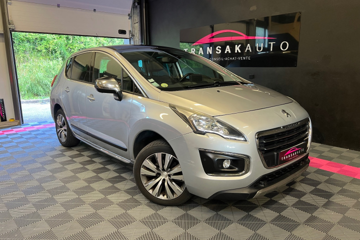 PEUGEOT 3008