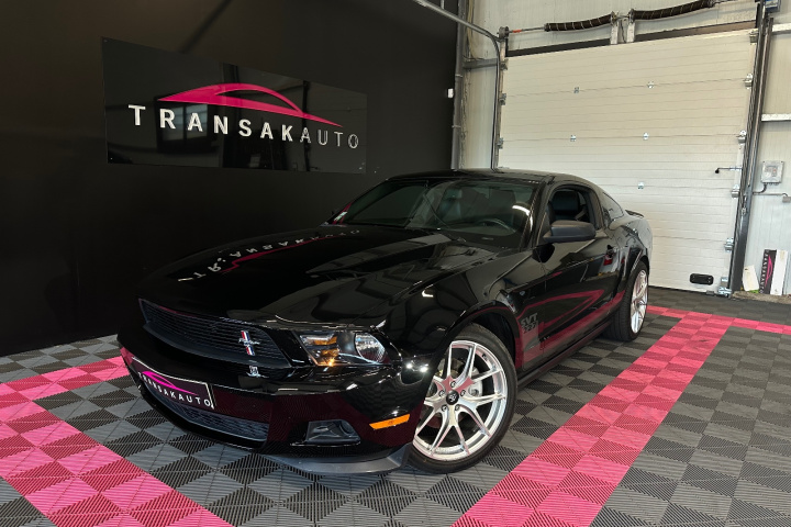 FORD MUSTANG 
