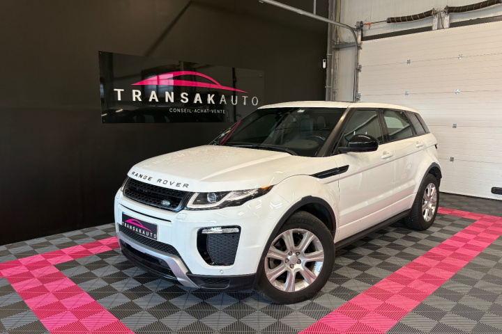 LAND ROVER évoque